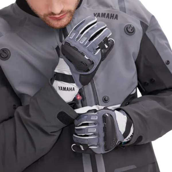 LUVAS SPORT TOURING PARA HOMEM YAMAHA — vista geral