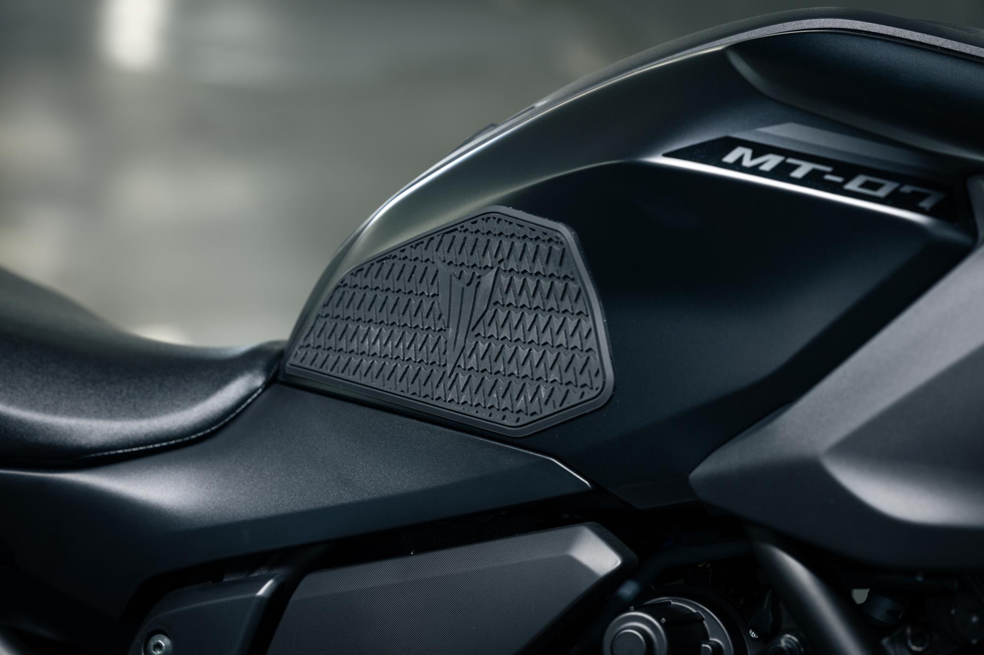 ALMOFADAS LATERAIS DO TANQUE YAMAHA — vista geral