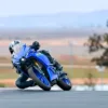 MOTO R3 YAMAHA — sur route 2