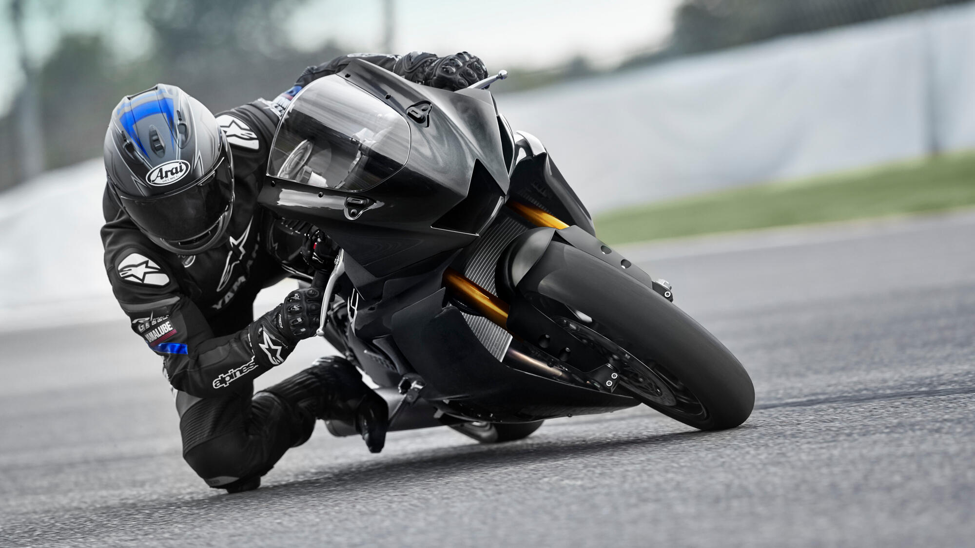 MOTO R6 RACE YAMAHA — em estrada 3