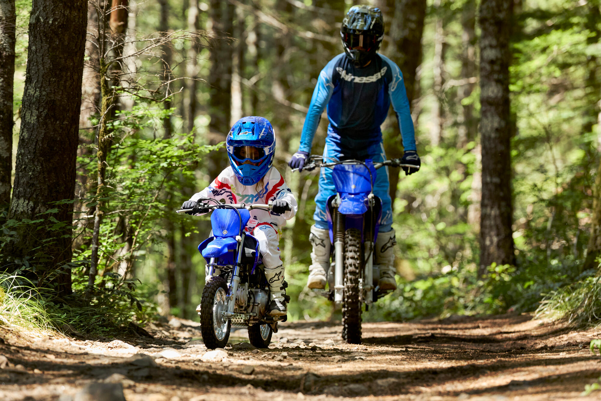 MOTO TT R50 2025 YAMAHA — em estrada 3