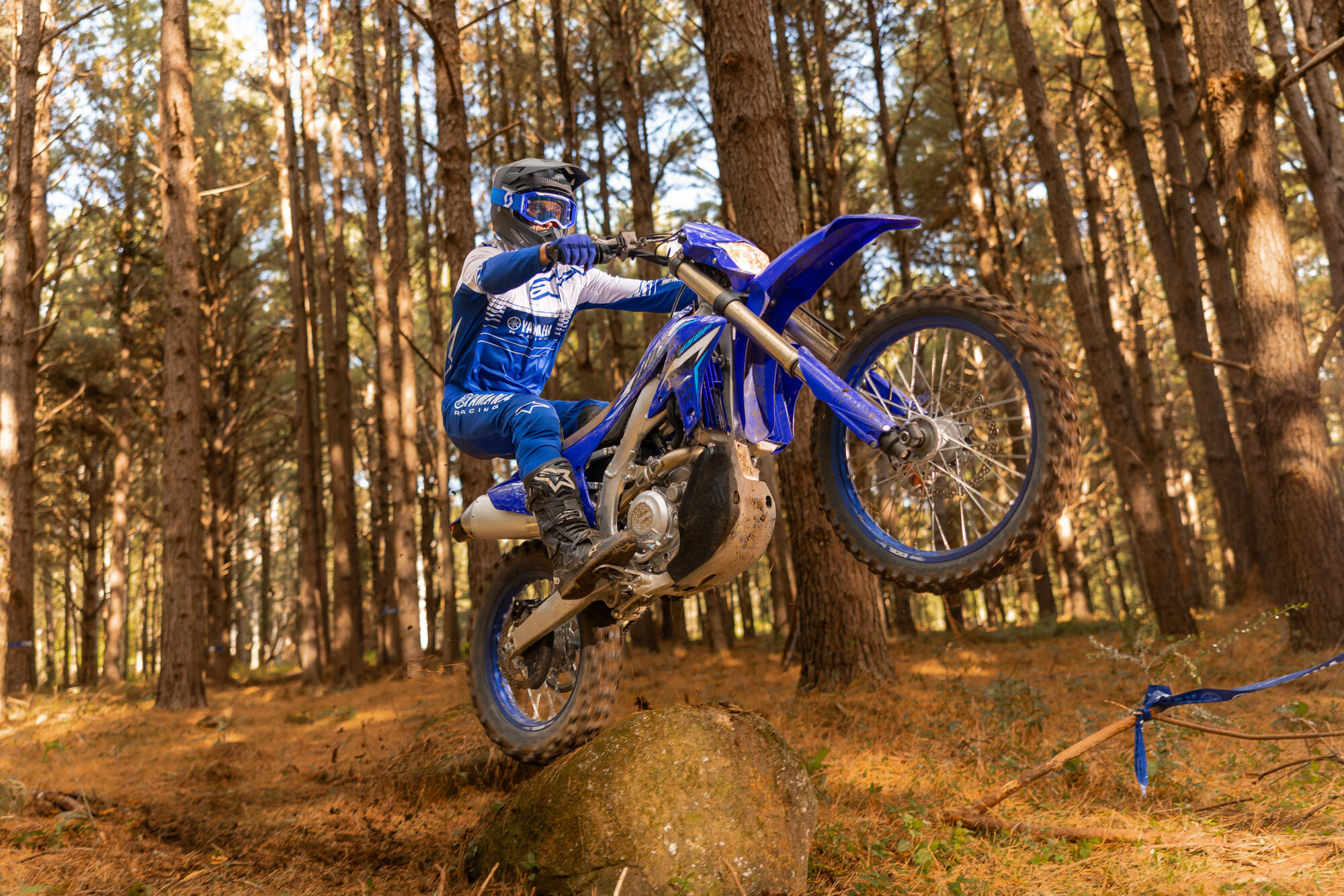 MOTO WR250F 2026 YAMAHA — em estrada 3