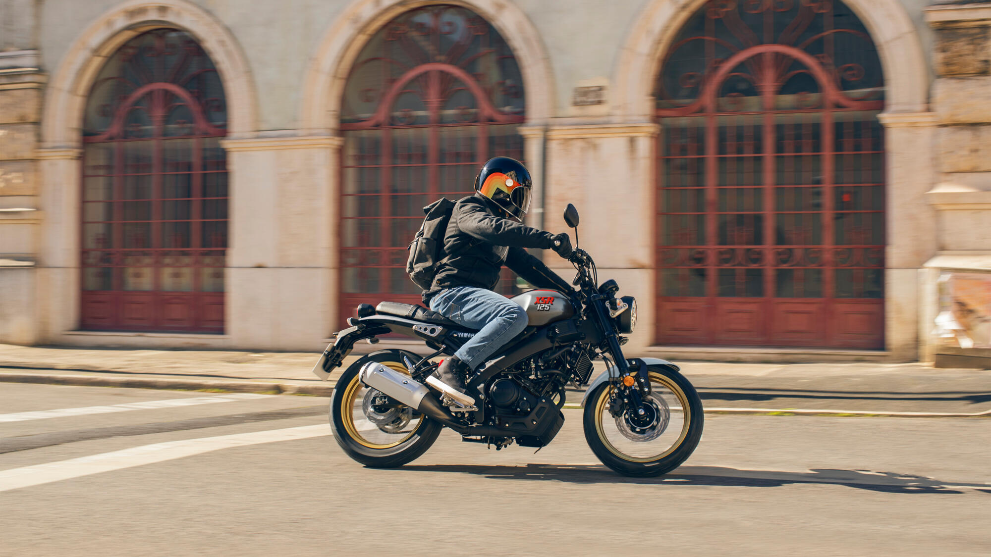 MOTO XSR125 LEGACY YAMAHA — em estrada 3