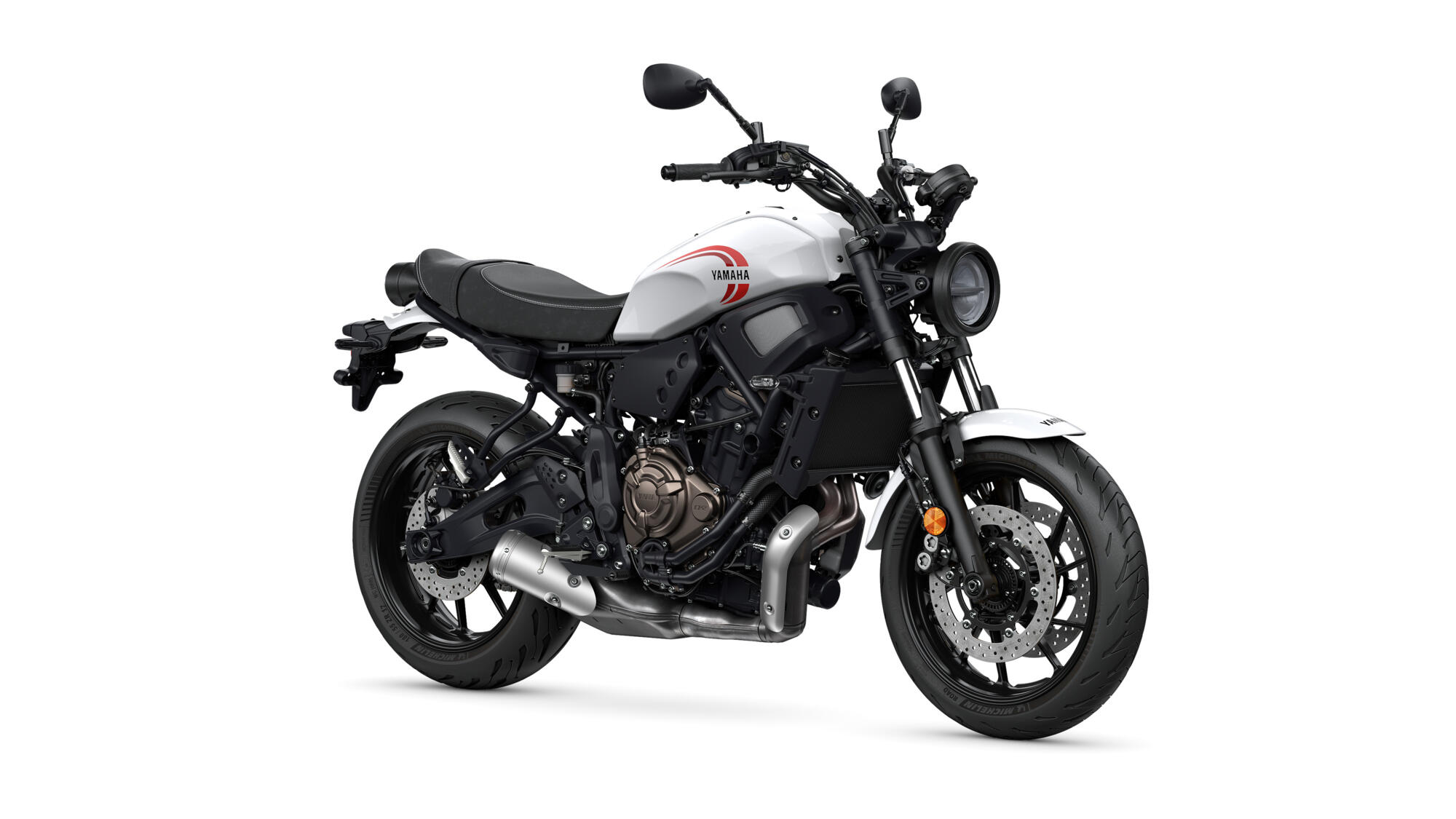 MOTO XSR700 YAMAHA — estudio frontal