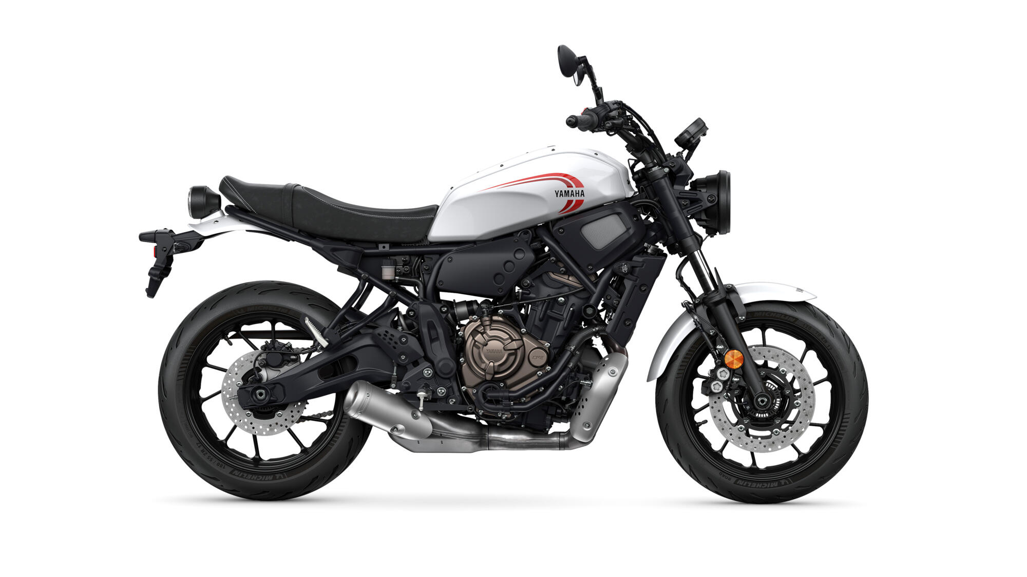 MOTO XSR700 YAMAHA — estudio lateral