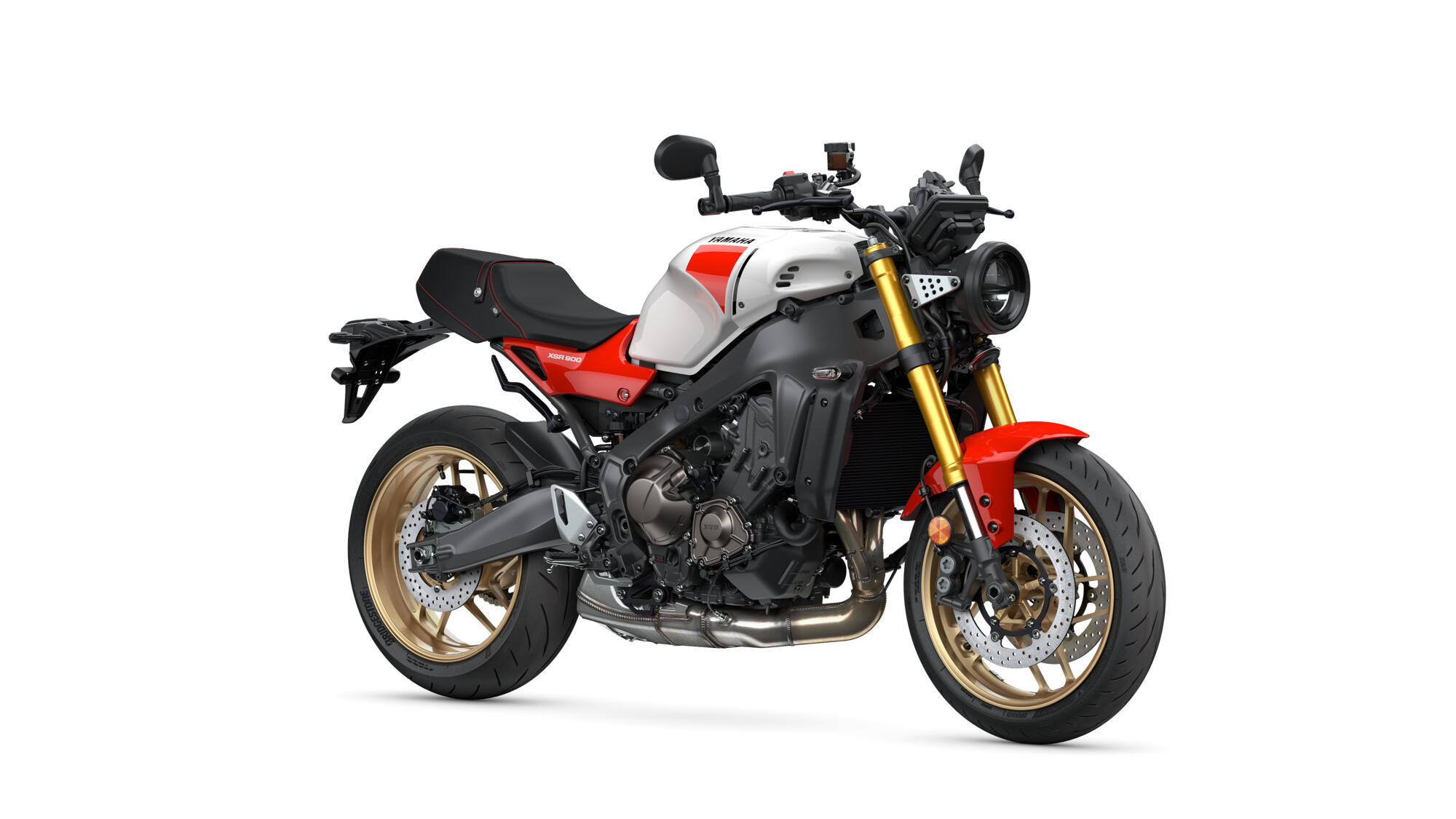 MOTO XSR900 YAMAHA — estudio frontal