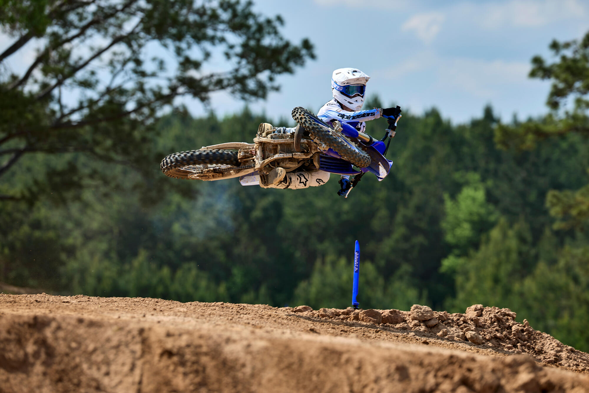 MOTO YZ125 2026 YAMAHA — em estrada 3