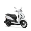 SCOOTER D'ELIGHT YAMAHA — estudio frontal