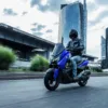SCOOTER NMAX 125 2026 YAMAHA — em estrada (capa)