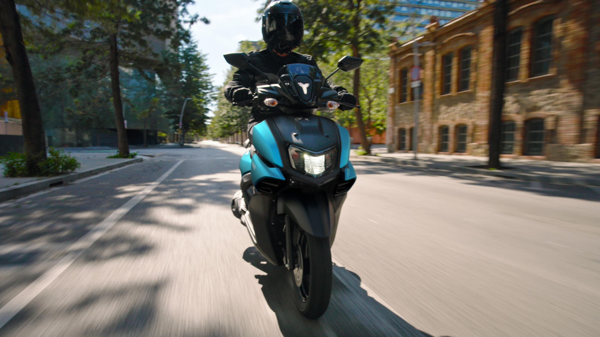 SCOOTER RAYZR YAMAHA — em estrada 2