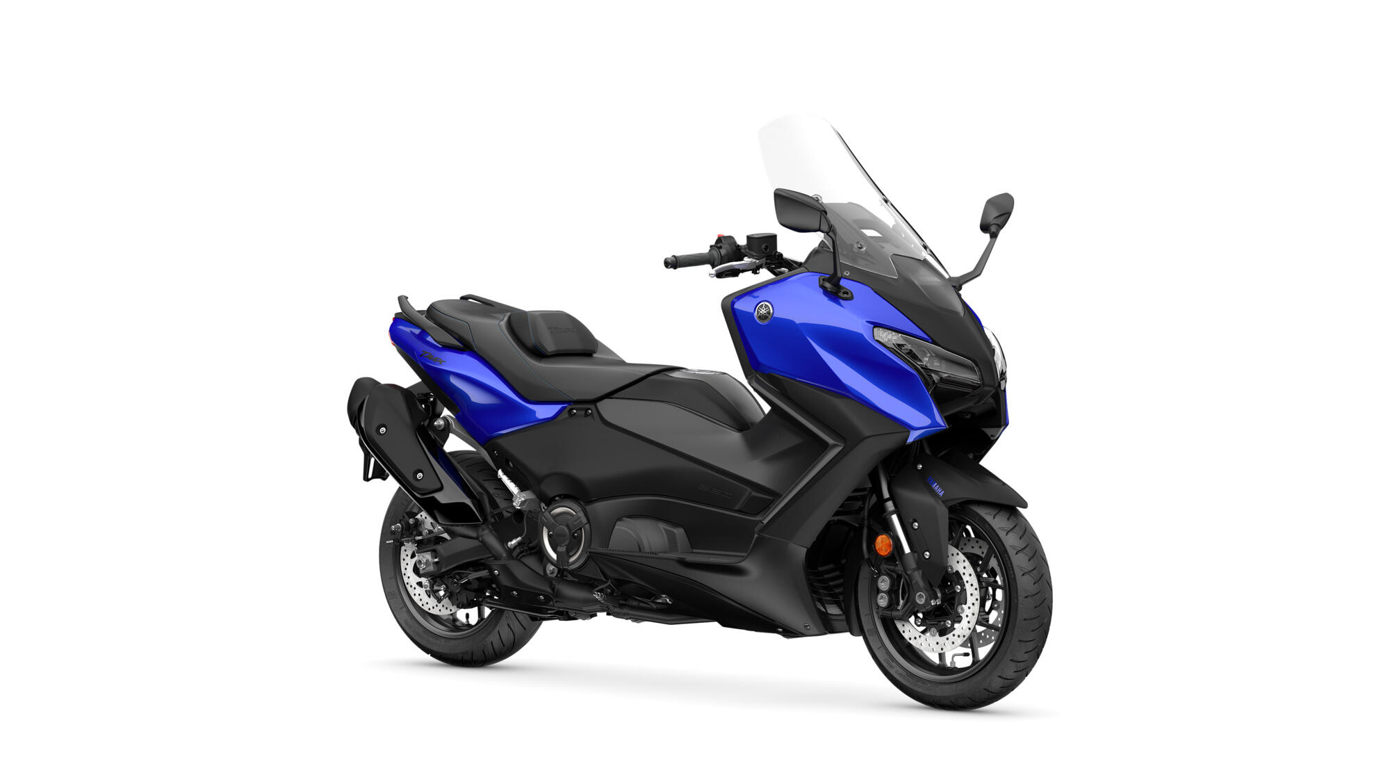 SCOOTER TMAX YAMAHA — estudio frontal