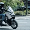 SCOOTER XMAX 125 TECH MAX YAMAHA — em estrada 3