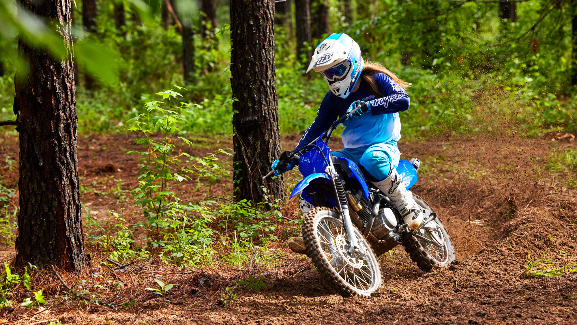 MOTO TT-R125 YAMAHA — em estrada 3