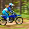 MOTO TT-R125 YAMAHA — em estrada (capa)